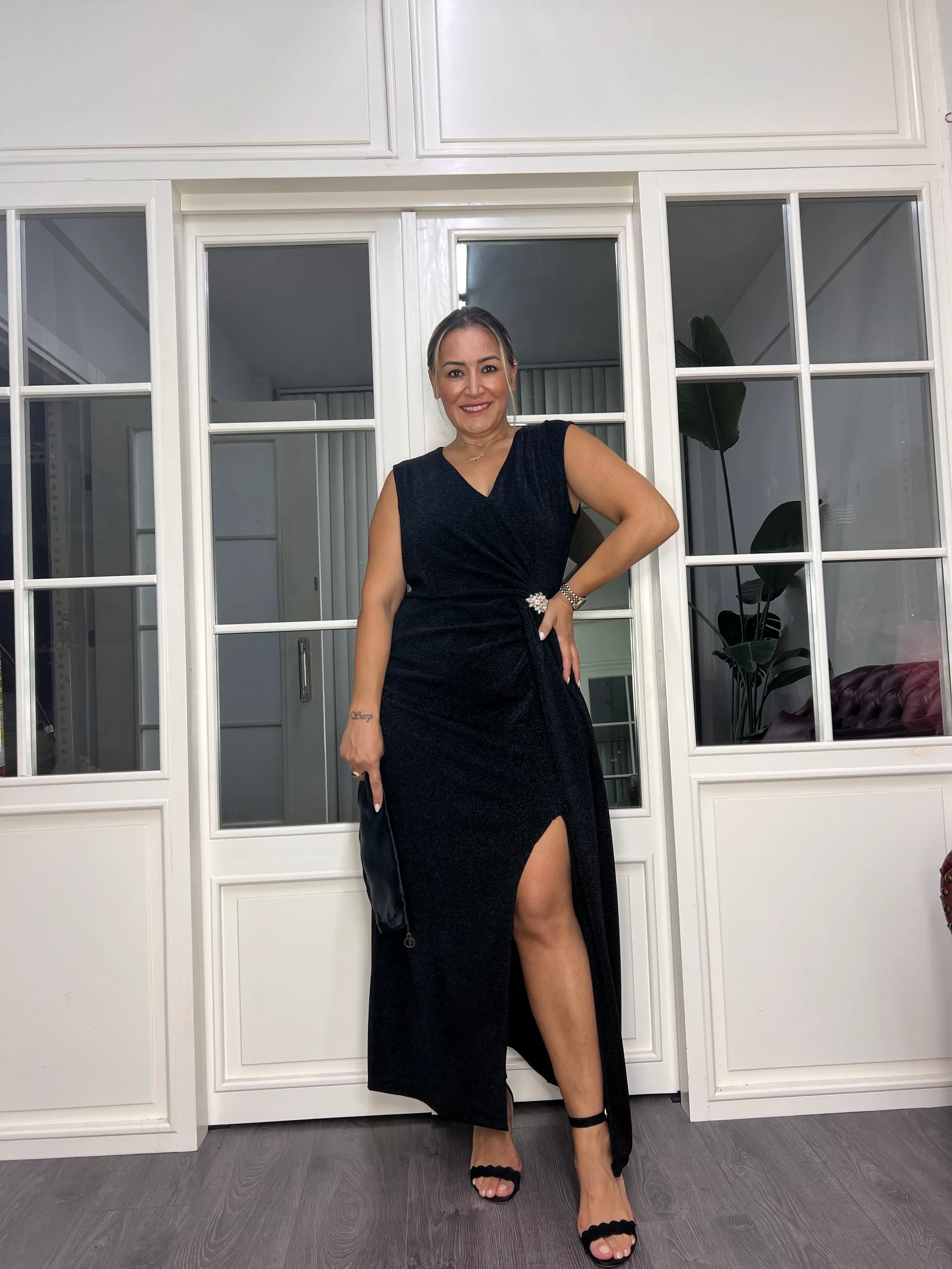 A02702 simli likralı taşlı tokalı yırtmaçlı elbise 